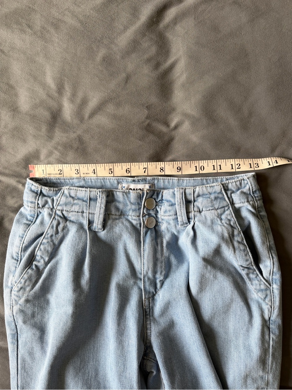 PAIGE Lightwash Pleated Mayslie Double Button Denim Jogger size 24 EUC - Picture 8 of 9